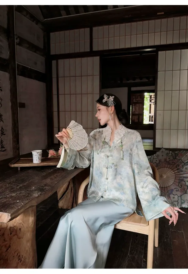 水彩提花外套